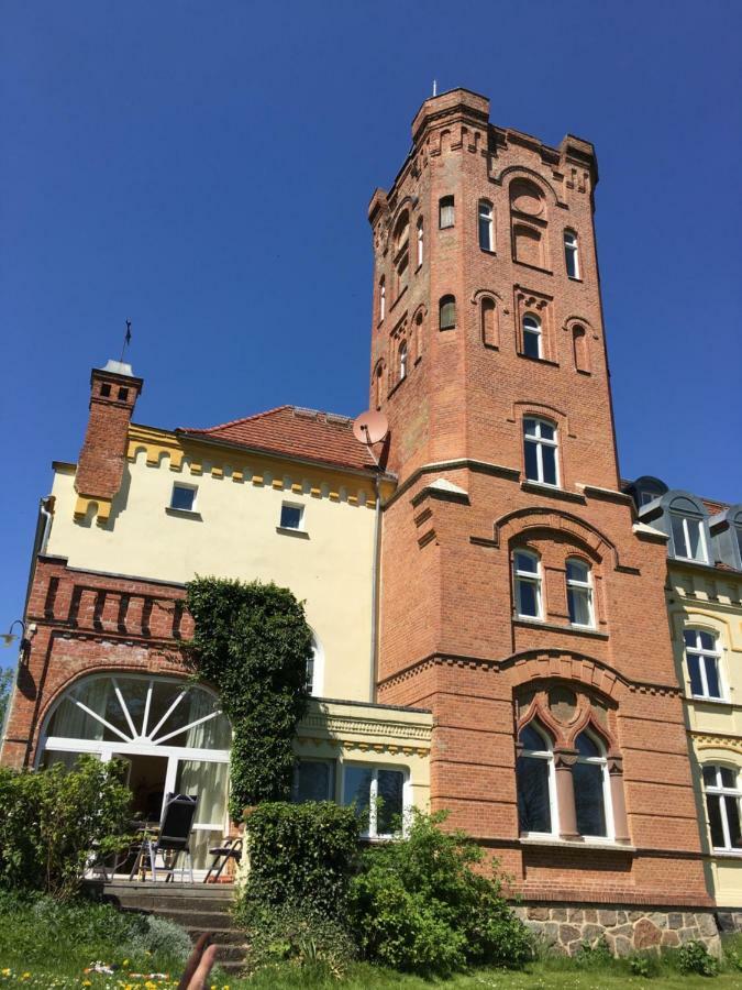 Schloss Lelkendorf - Fewo Parkblick מראה חיצוני תמונה